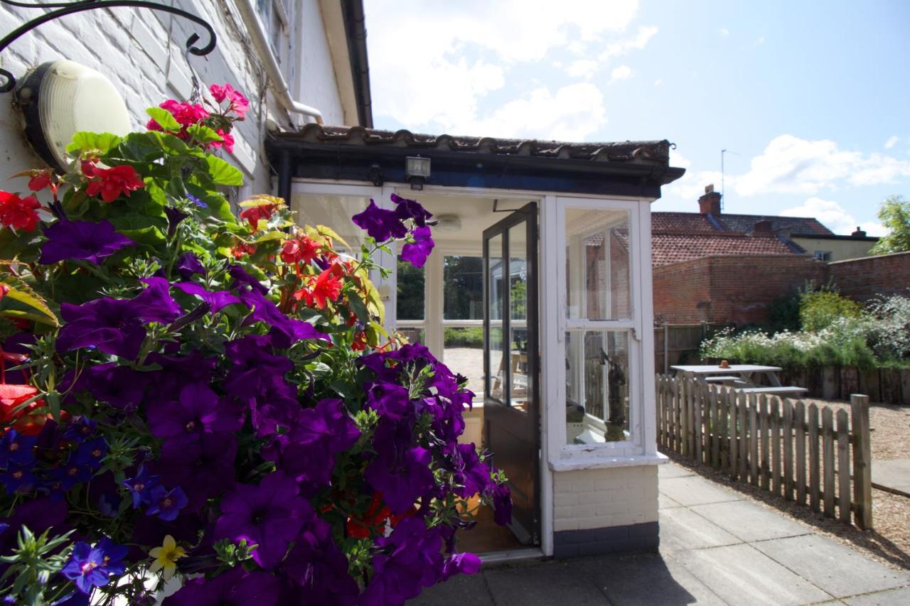 The Plough Inn Marsham Екстериор снимка